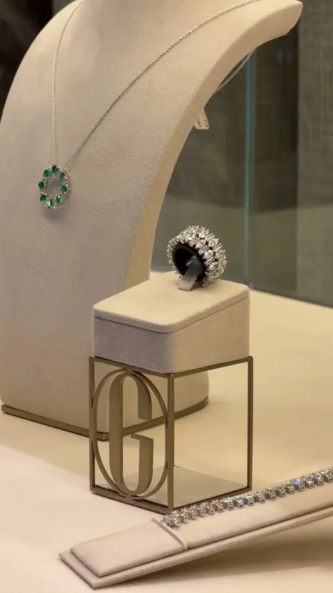 the showcase, jewellery